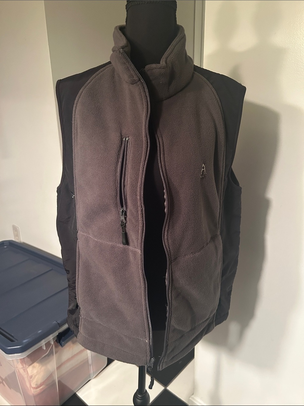 Men's Gray Fleece Hybrid Vest with Black Side Panels